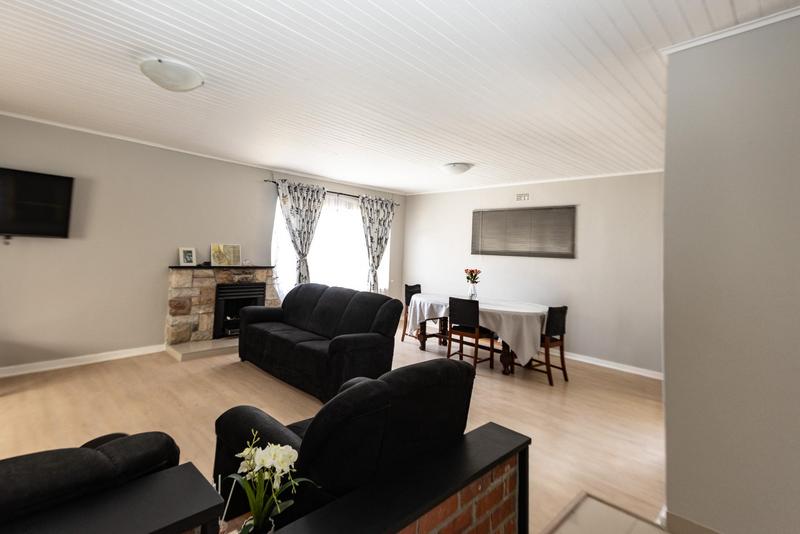 3 Bedroom Property for Sale in Lotus River Western Cape